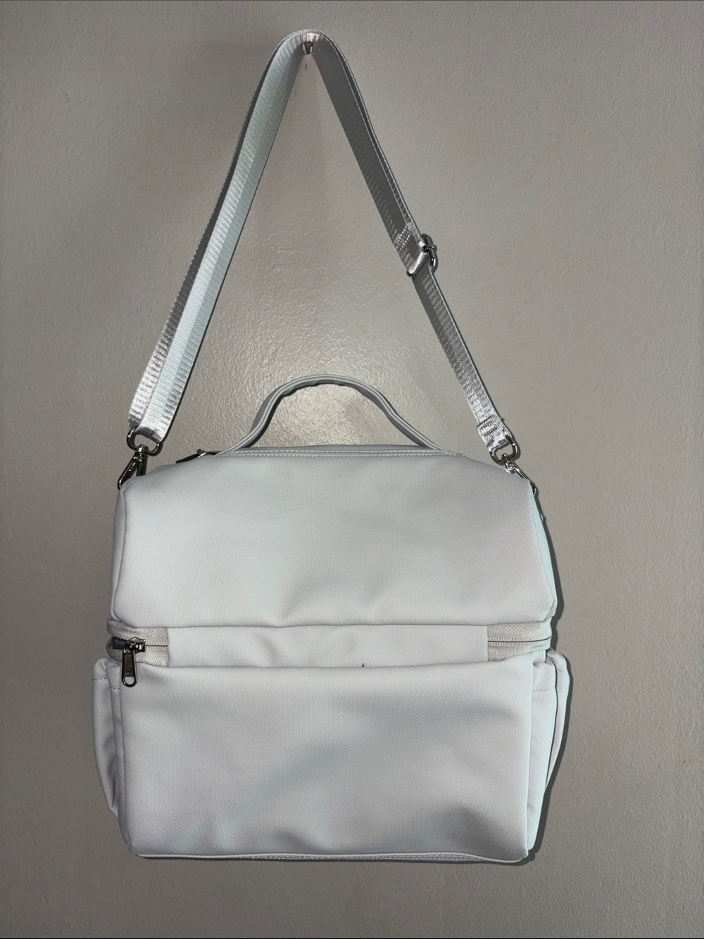 NOL - Light Gray Lunch Bag/Cooler Crossbody with Top Handle - Picture 7 of 7